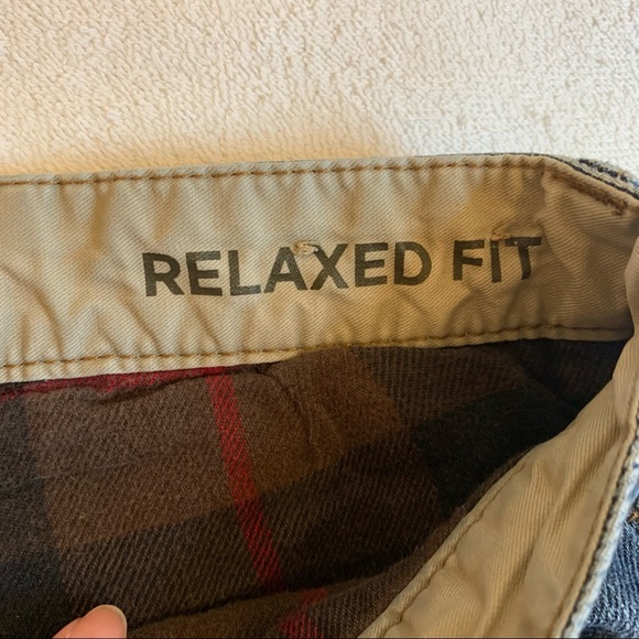 Eddie Bauer Men’s Relaxed Fit Jeans - Picture 12 of 12